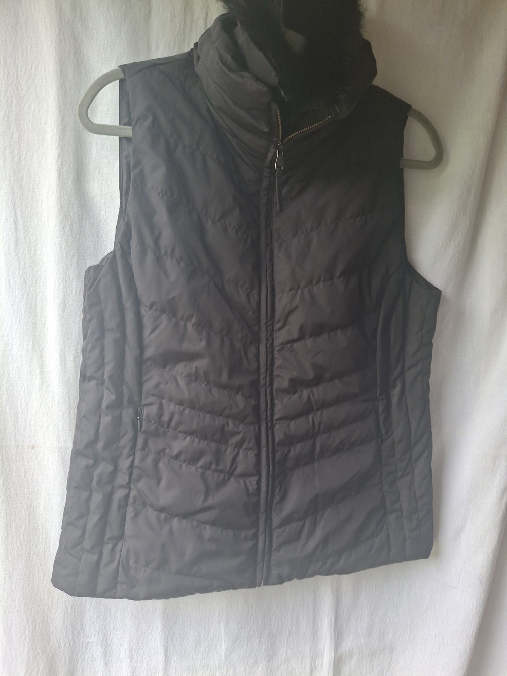 Talbots Black Quilted Faux-Fur Collar Vest - Picture 2 of 7